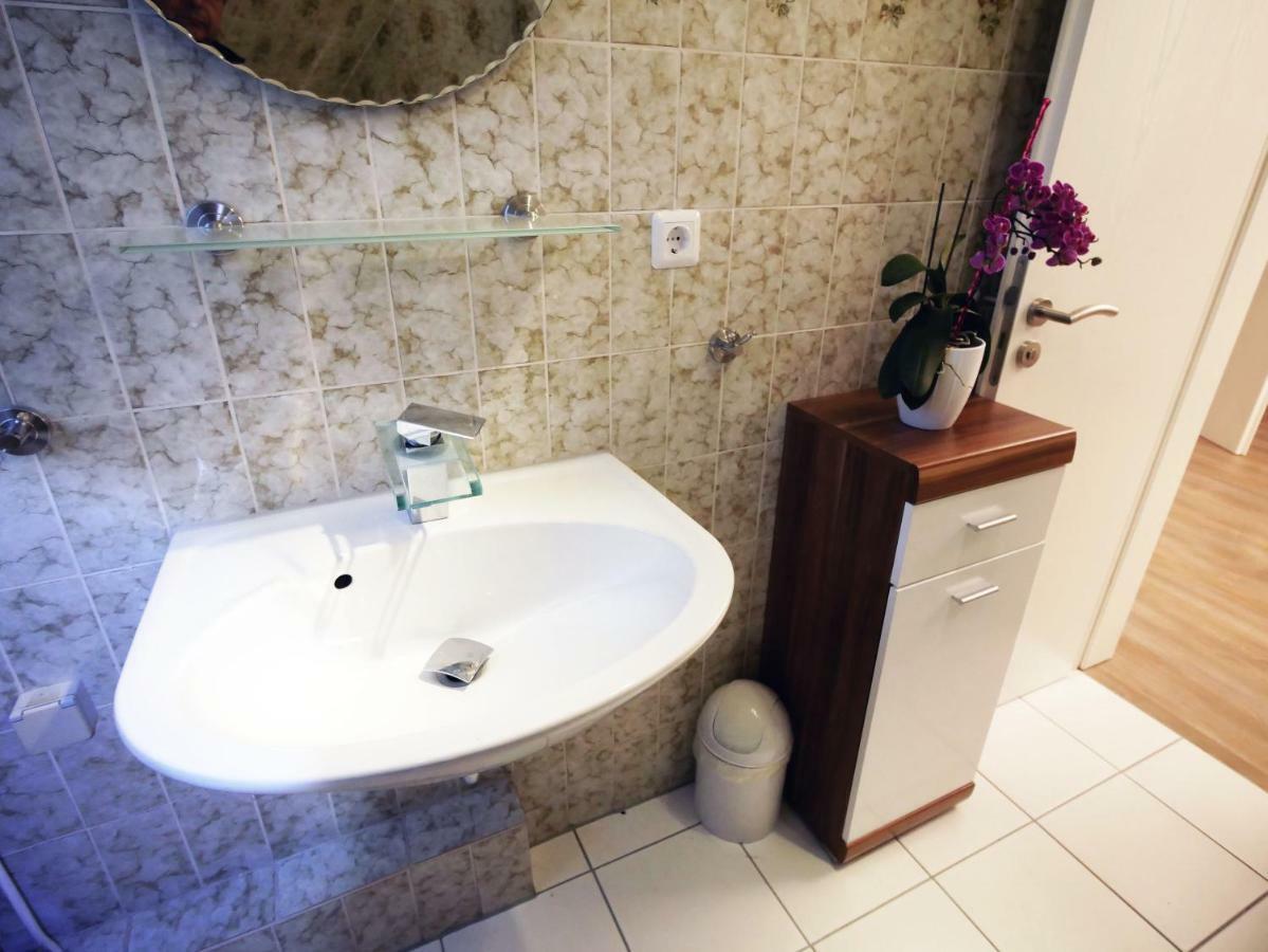 Ferienwohnung Hamburg / Lueneburg Scharmbeck Bagian luar foto